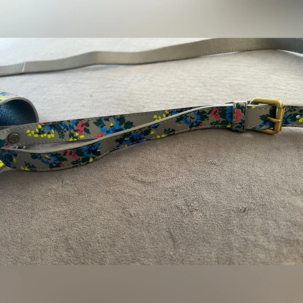 Johnnie B Floral Crossbody - Picture 5 of 10